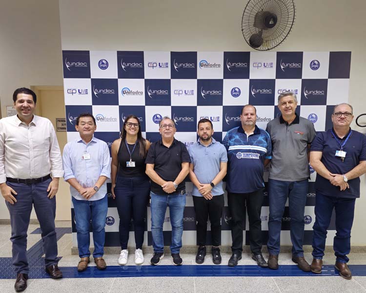 Alunos participam de atividades culturais e esportivas nas unidades da Fundec